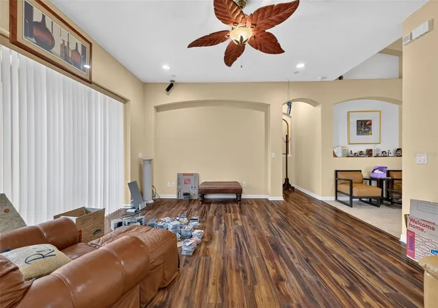 3rd image of 316 Harts Oak Pl, Seffner, FL 33584 | MLS# TB8525093