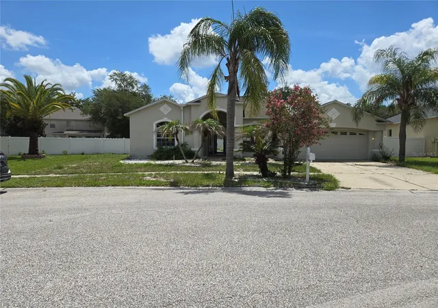 Homes for sale in Valrico, FL | 4106 Balington Dr, Valrico, FL 33596 | MLS# TB8525099