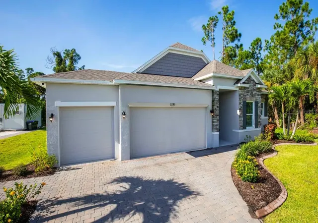 3rd image of 21 Cupania Ct, Homosassa, FL 34446 | MLS# O6421543