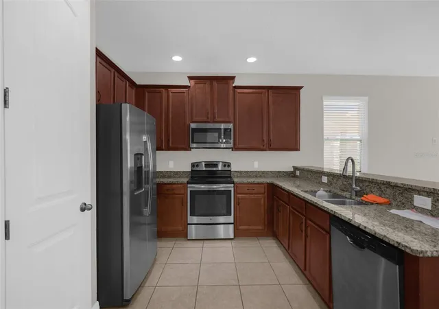 4th image of 13845 Bridgewater Crossings Blvd, Windermere, FL 34786 | MLS# O6421552