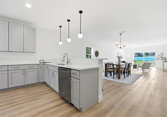 5th image of 1336 Marshall Dr, Leesburg, FL 34748 | MLS# G5114540