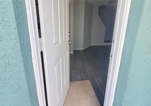 3rd image of 1661 Fluorshire Dr, Brandon, FL 33511 | MLS# TB8525122
