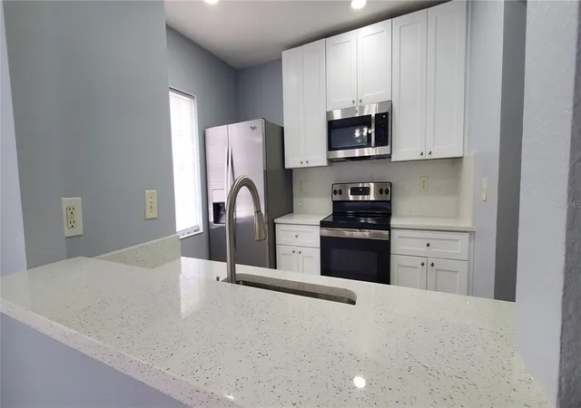 4th image of 1661 Fluorshire Dr, Brandon, FL 33511 | MLS# TB8525122