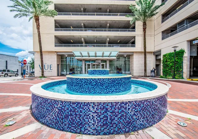 2nd image of 150 E Robinson St #1810, Orlando, FL 32801 | MLS# O6421566