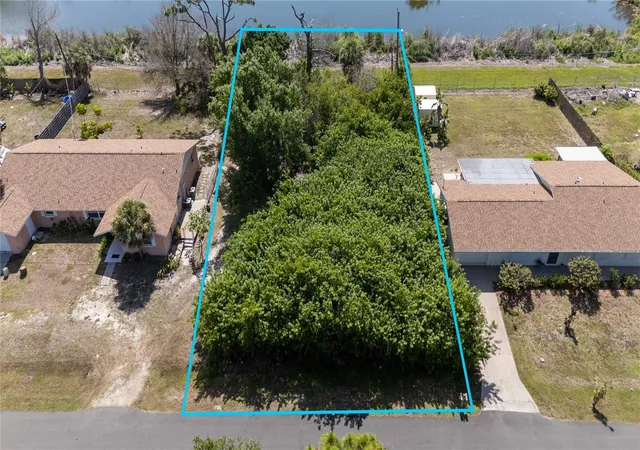 2nd image of 1845 Shadow Ln, Englewood, FL 34224 | MLS# D6147961
