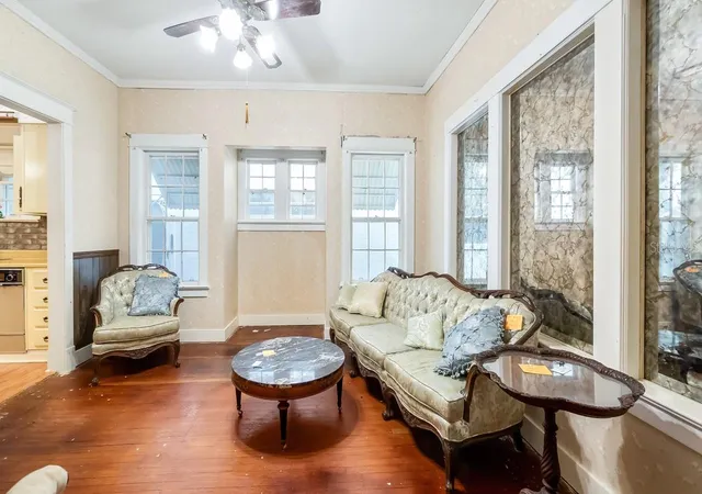 3rd image of 127 E Laurel Ave, Howey In The Hills, FL 34737 | MLS# G5114546