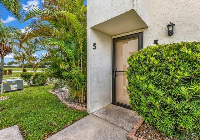 Photo 3 of Condo for sale at 1001 W Marion Ave #5, Punta Gorda, FL 33950 | MLS# C7527955 | Listing updated on 2026-09-16