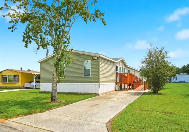 Photo 1 of Manufactured home for sale at 209 Ellsworth Dr, Kissimmee, FL 34758 | MLS# G5114548 | Listing updated on 2026-09-15