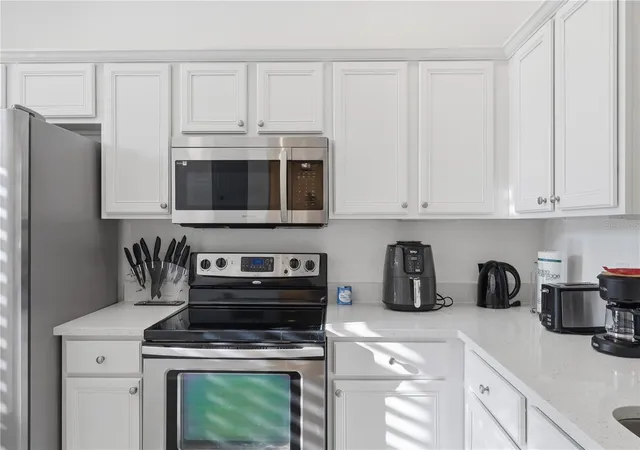 4th image of 3438 Calabria Ave #3438, Davenport, FL 33897 | MLS# O6421590