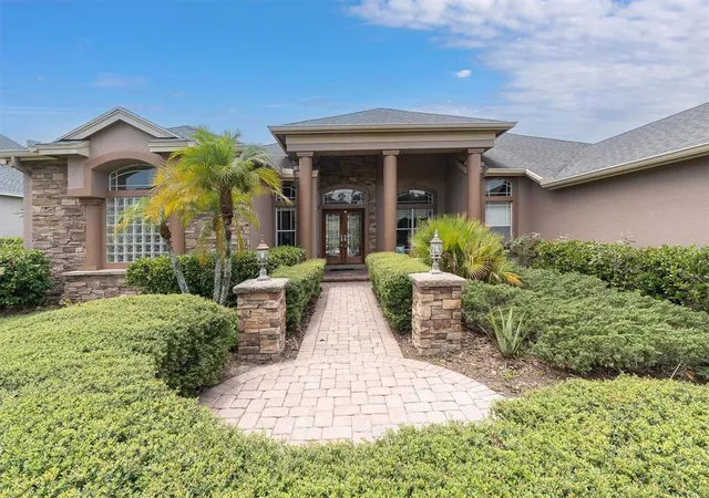 3rd image of 4270 Cove Dr, Palm Harbor, FL 34685 | MLS# TB8525161