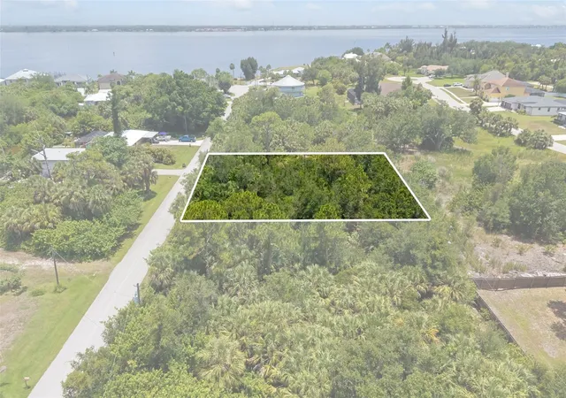 Photo 1 of Land for sale at 186 Northshore Ter, Punta Gorda, FL 33980 | MLS# A4698750 | Listing updated on 2026-08-04