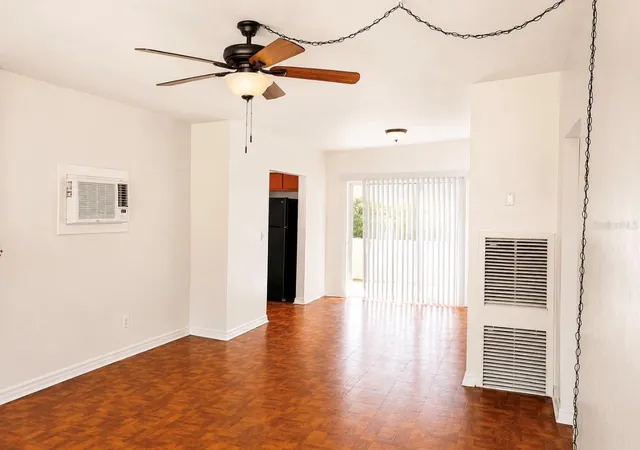 5th image of 446 New York Ave, Dunedin, FL 34698 | MLS# TB8525188