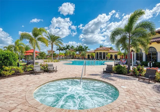 3rd image of 13280 Campanile Ct, Venice, FL 34293 | MLS# N6144901