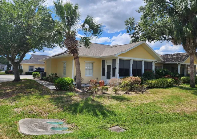 Homes for sale in Port Charlotte, FL | 1542 Red Oak Ln, Port Charlotte, FL 33948 | MLS# A4698756