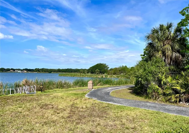 Homes for sale in Riverview, FL | 7016 Jamestown Manor Dr, Riverview, FL 33578 | MLS# TB8525195