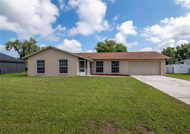 Homes for sale in Valrico, FL | 1208 Lady Guinevere Dr, Valrico, FL 33594 | MLS# TB8525206