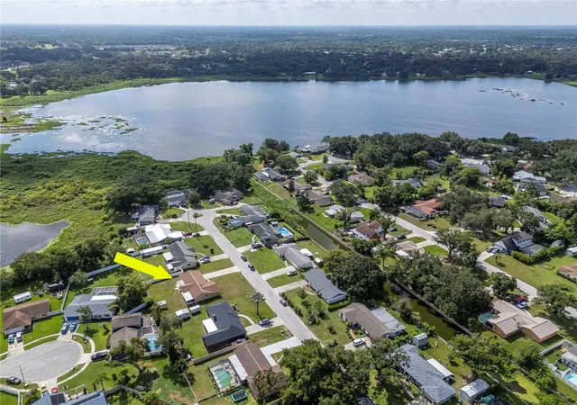 Homes for sale in Valrico, FL | 1208 Lady Guinevere Dr, Valrico, FL 33594 | MLS# TB8525206