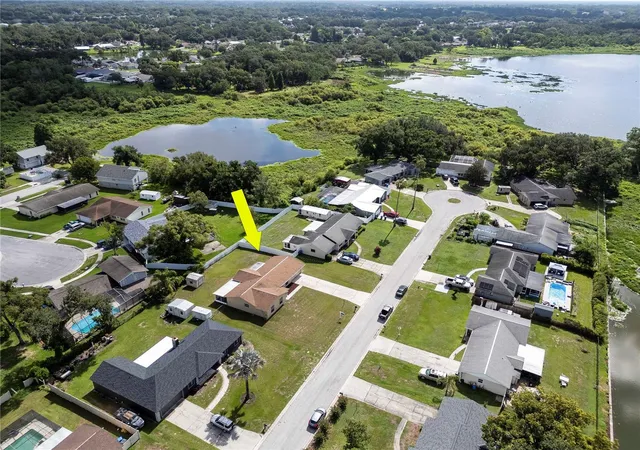 Homes for sale in Valrico, FL | 1208 Lady Guinevere Dr, Valrico, FL 33594 | MLS# TB8525206