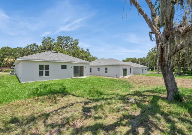 2nd image of 1328 Marshall Dr, Leesburg, FL 34748 | MLS# G5114558