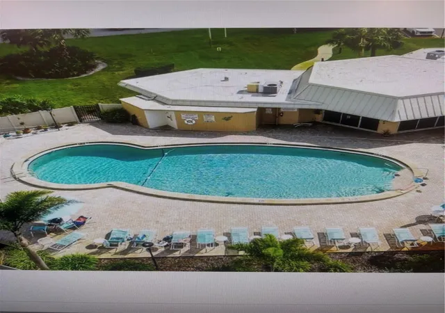 3rd image of 4210 Ironwood Cir #404J, Bradenton, FL 34209 | MLS# A4698759