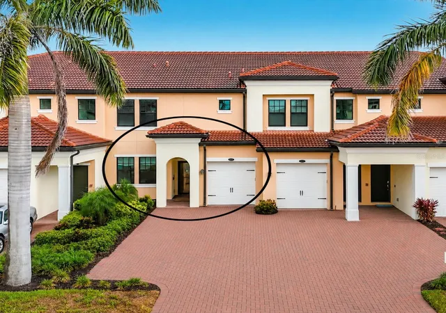 2nd image of 10051 Crooked Creek Dr #102, Venice, FL 34293 | MLS# N6144902