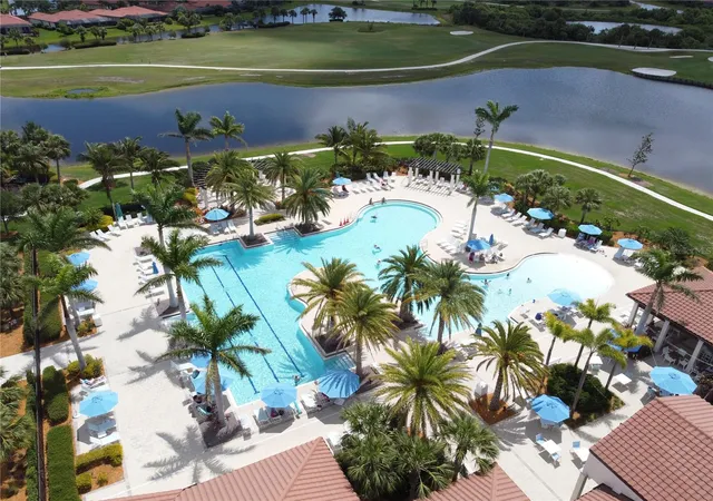Photo 3 of Condo for sale at 10051 Crooked Crk Dr #102, Venice, FL 34293 | MLS# N6144902 | Listing updated on 2026-08-23