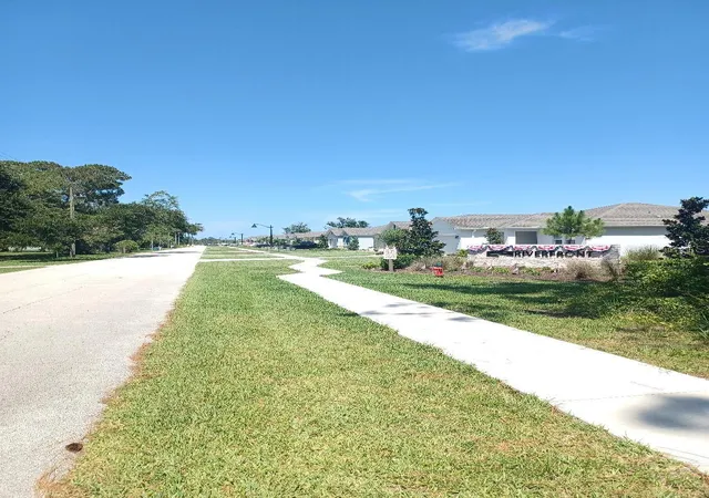 Homes for sale in Edgewater, FL | 173 River Front Wy, Edgewater, FL 32141 | MLS# O6421642