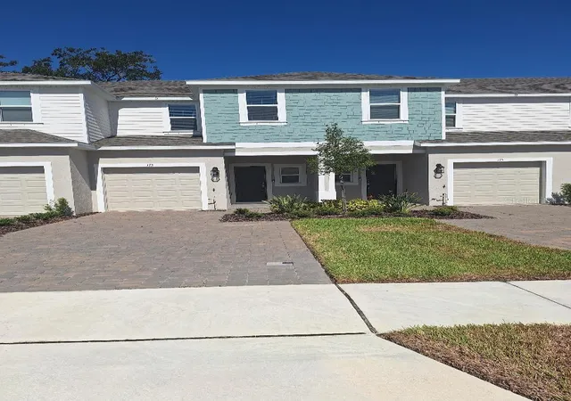 Homes for sale in Edgewater, FL | 173 River Front Wy, Edgewater, FL 32141 | MLS# O6421642