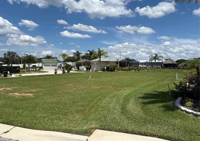 3rd image of 2884 Wood Duck Dr, Polk City, FL 33868 | MLS# L4963214