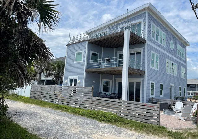 Photo 3 of Single family home for sale at 1501 S Central Ave, Flagler Beach, FL 32136 | MLS# A4698766 | Listing updated on 2026-07-03