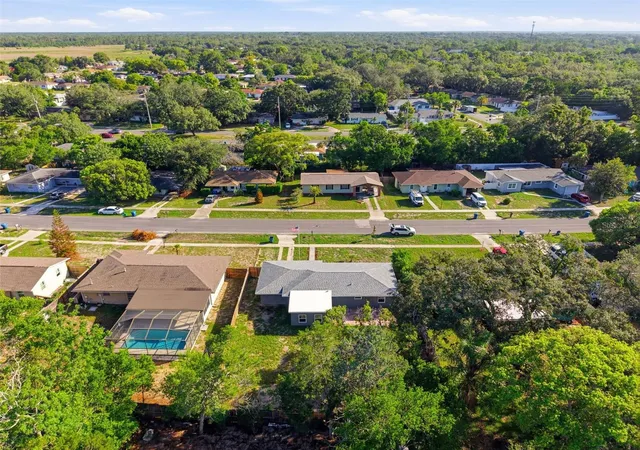 26th image of 7178 Holiday Dr, Spring Hill, FL 34606 | MLS# W7887273