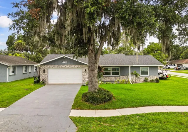 Photo 3 of Single family home for sale at 5780 Devon St, Port Orange, FL 32127 | MLS# V4949989 | Listing updated on 2026-08-09