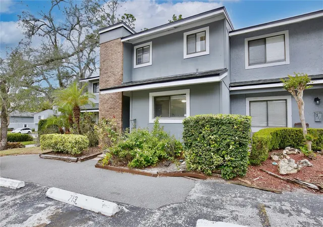 3rd image of 713 Saint Matthew Cir, Altamonte Springs, FL 32714 | MLS# O6421685