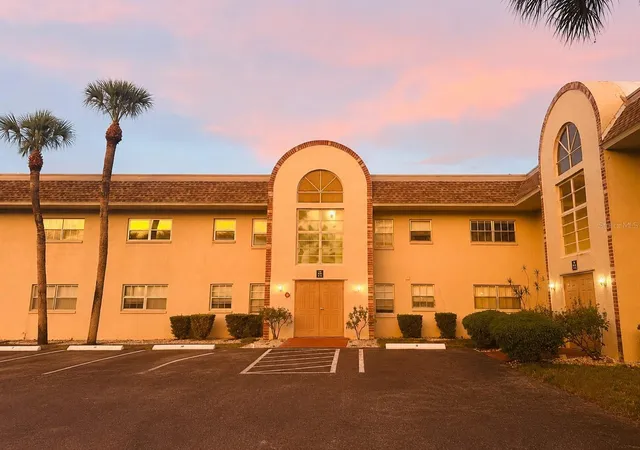 1st image of 2727 75Th St W #9A12, Bradenton, FL 34209 | MLS# A4698772