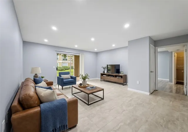 2nd image of 9481 Highland Oak Dr #1502, Tampa, FL 33647 | MLS# TB8525257