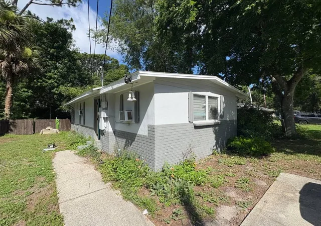 Homes for sale in Daytona Beach, FL | 1620 Selma Ave, Daytona Beach, FL 32117 | MLS# TB8525261