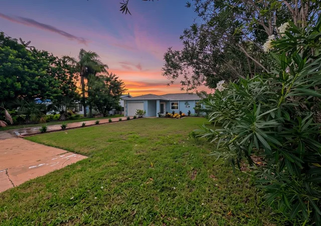 Photo 3 of Single family home for sale at 6432 Boatyard Dr, Hudson, FL 34667 | MLS# W7887277 | Listing updated on 2026-09-21