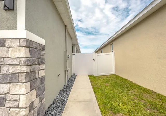 5th image of 2843 Elio Hammock Dr, Harmony, FL 34773 | MLS# O6421694