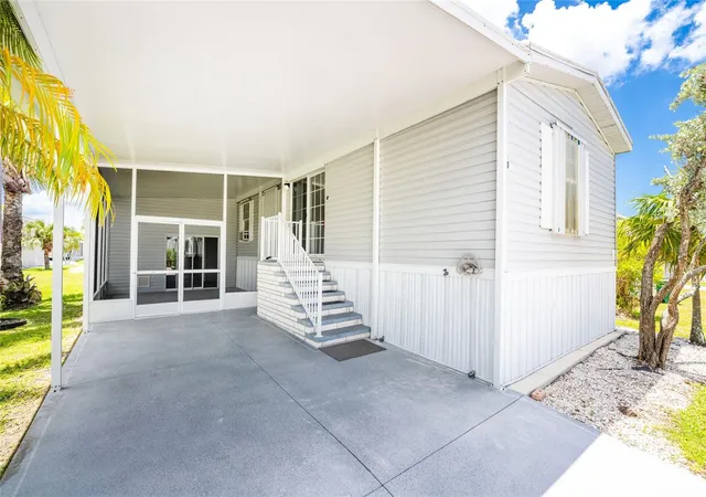 2nd image of 10 Holland Dr, Punta Gorda, FL 33950 | MLS# A4698775