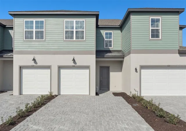 2nd image of 2298 Red Pine Ct, Eustis, FL 32726 | MLS# W7887279
