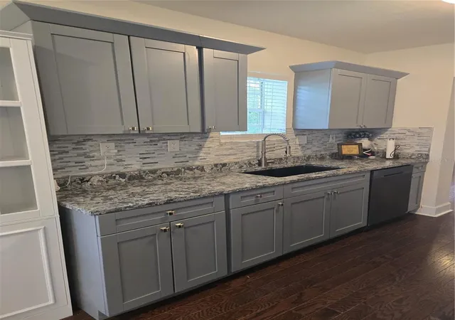 4th image of 300 E Idlewild Ave, Tampa, FL 33604 | MLS# TB8525275