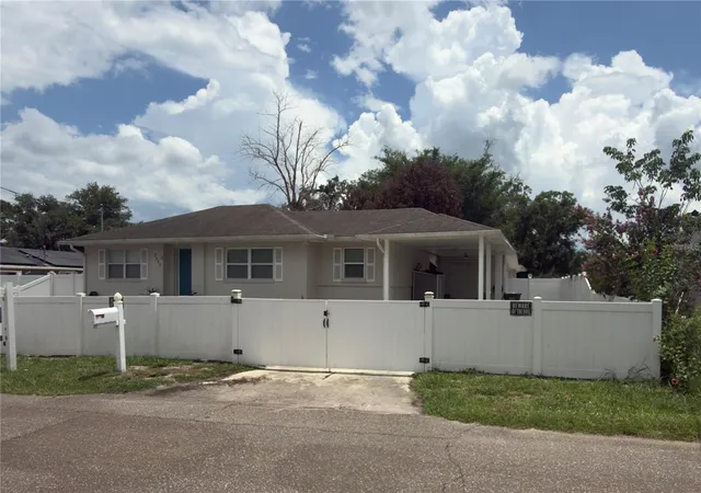2nd image of 2523 Weber St, Lakeland, FL 33801 | MLS# TB8525285