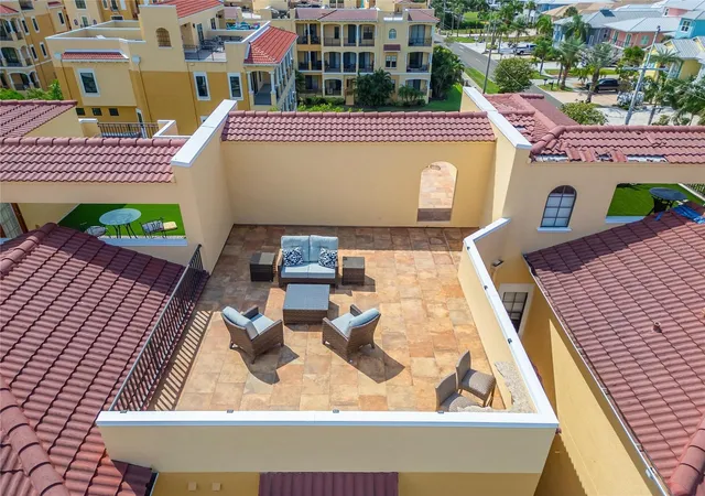Photo 4 of Townhouse for sale at 6407 Mayra Shrs Ln, Apollo Beach, FL 33572 | MLS# TB8525295 | Listing updated on 2026-08-21