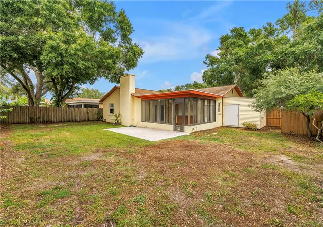 3rd image of 12220 Wild Acres Rd, Largo, FL 33773 | MLS# TB8525298