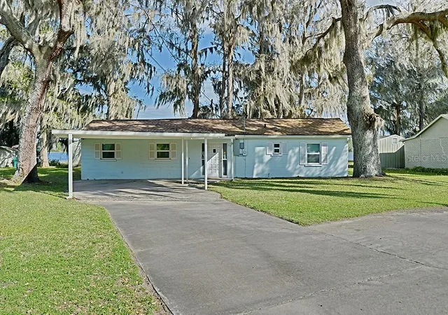 4th image of 426 Ella Ave, Inverness, FL 34450 | MLS# OM727789