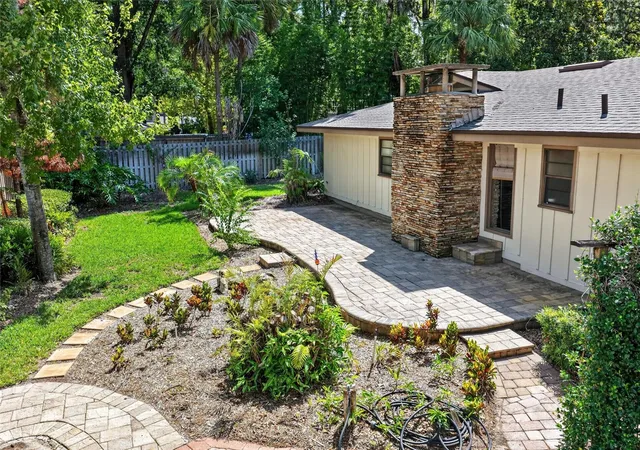 Homes for sale in Windermere, FL | 2053 Woody Dr, Windermere, FL 34786 | MLS# O6421738
