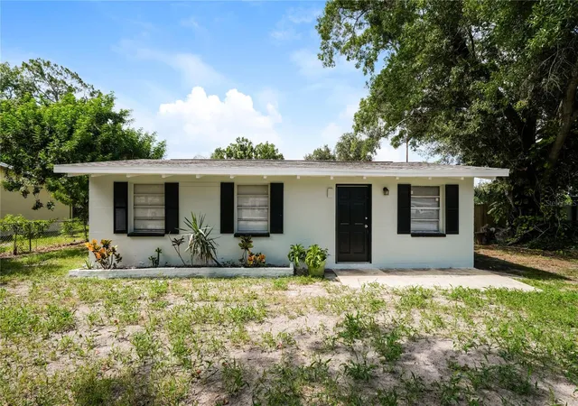 Photo 2 of Sale Pending at 9216 W Patterson St, Tampa, FL 33615 | MLS# TB8525312 | Listing updated on 2026-10-07