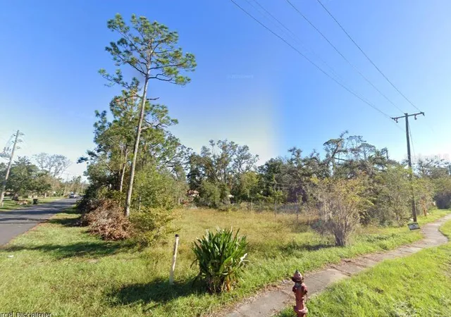 Homes for sale in Perry, FL | 400 W Ash St, Perry, FL 32347 | MLS# A4698783