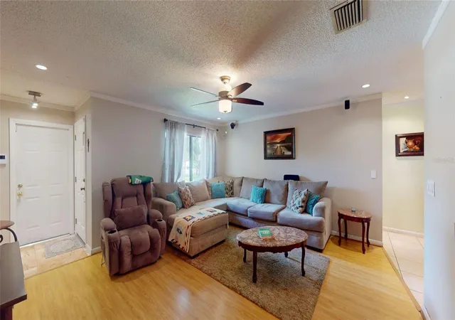 Homes for sale in Pinellas Park, FL | 6960 Pinecrest Ln N, Pinellas Park, FL 33781 | MLS# TB8525315