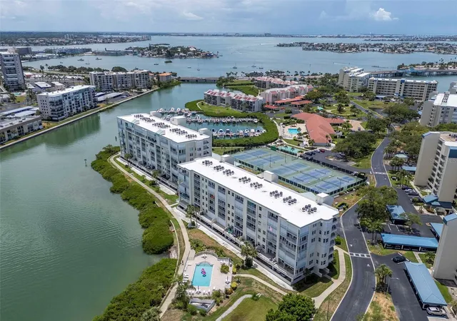 2nd image of 7979 Sailboat Key Blvd S, SOUTH PASADENA, FL 33707